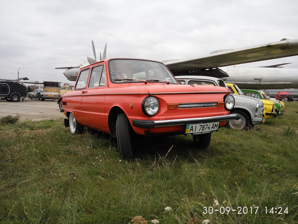 OLD CAR LAND. Осінь 2017 1