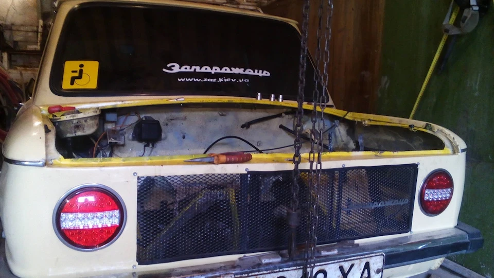 або всім потроху