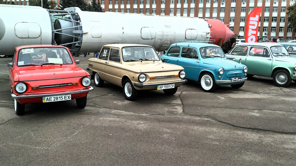 DARS-DNEPR AUTO RETRO SHOW 2017 3