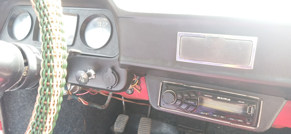 ЮСБ(usb) зарядка- прикурювач заз 968. З ВОЛЬТМЕТРОМ 3