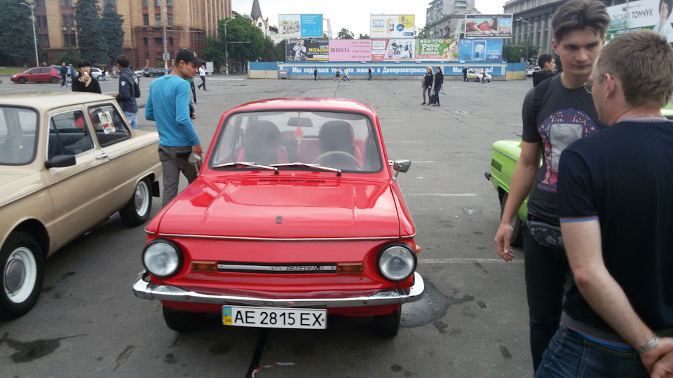 Пробіг на підтримку збірної України з футболу, від музею 🚗🚗 MVR Машини Часу 🚗🚗 2