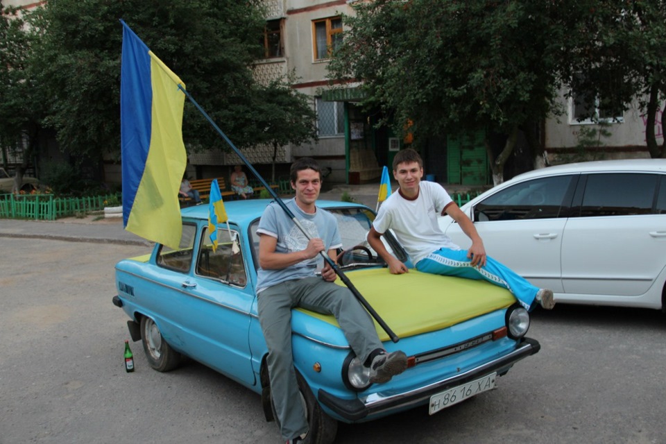 Євро 2012. Останній матч України. Великий телевізор на площі 3