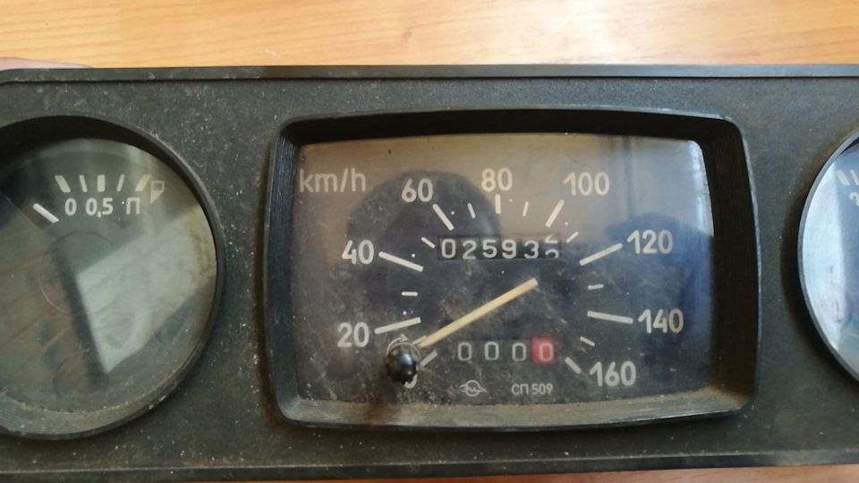 Комбінація приладів із добовим одометром КП-214В-01 2