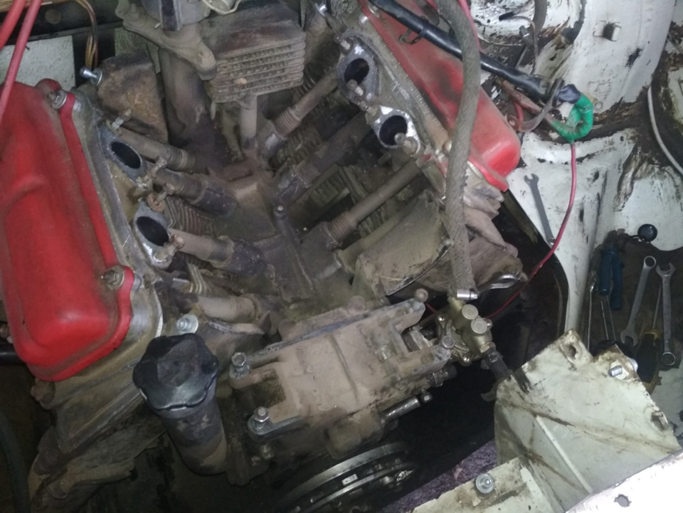 Знімаю двигун Заз 968 2