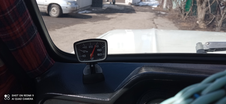 Термометр автомобільний Ленінград 2