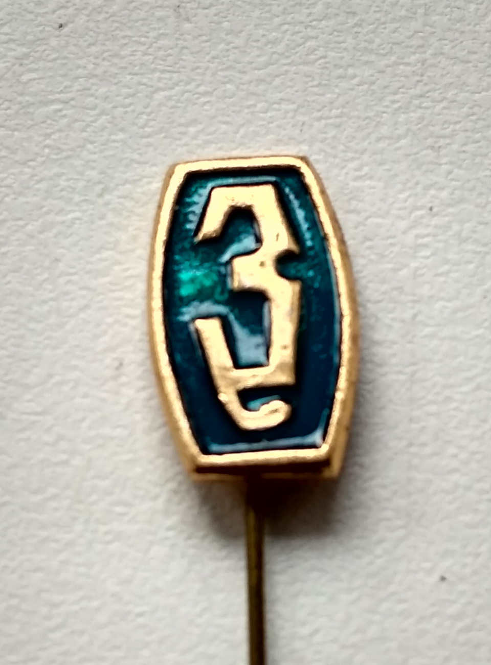 Значок З 4