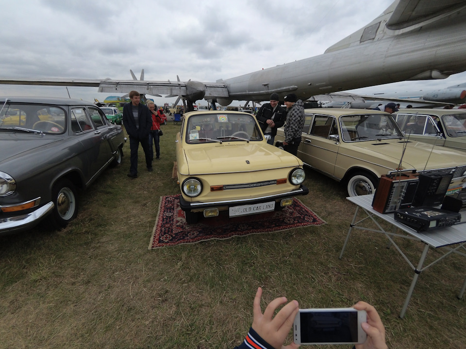 Поїздка на Old Car Land 4