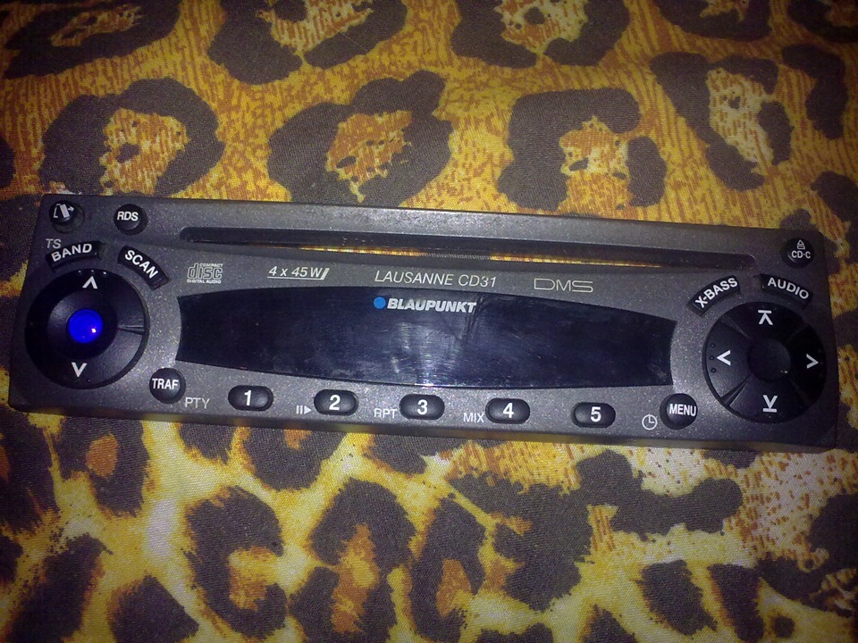 AUX в CD-магнітолу ... (Blaupunkt-cd31 lausanne) 1