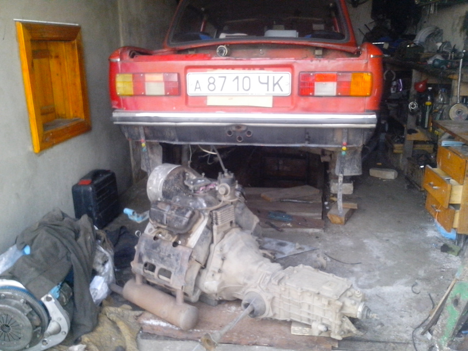 Зняв двигун і в кпп треба подивитися... 3