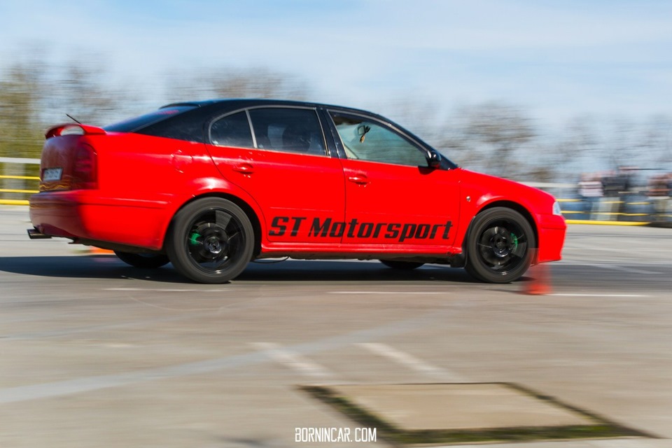 GYMKHANA 02 4