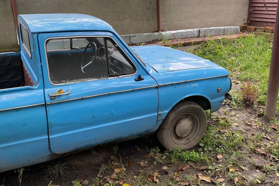 Допоможіть визначити колір 1