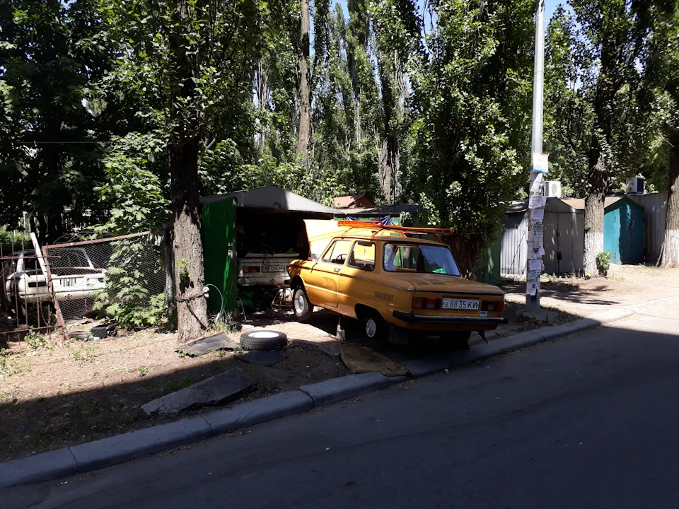 Перша справжня гаражна тусовка