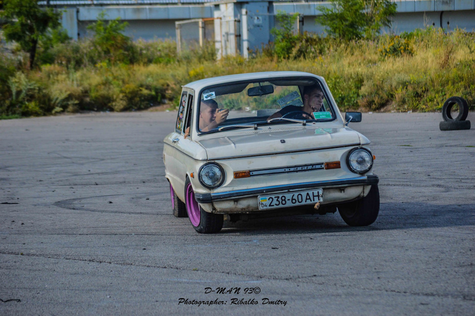 Полу-Porsche участь у слаломі 3