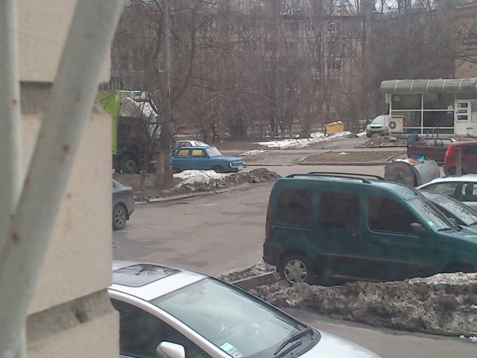 все, нарешті перегнав його до свого будинку) 1