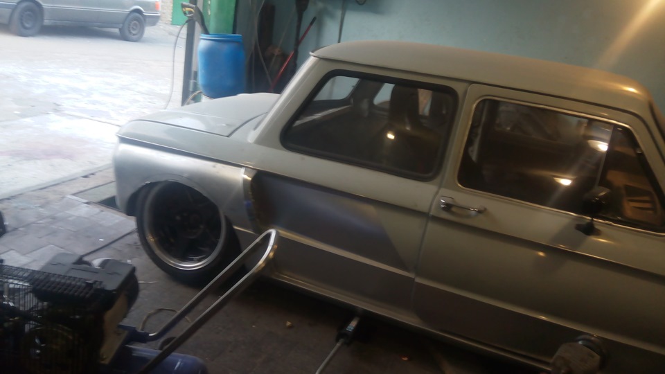 Зниження ЗАЗ 966 & BMW E21 3