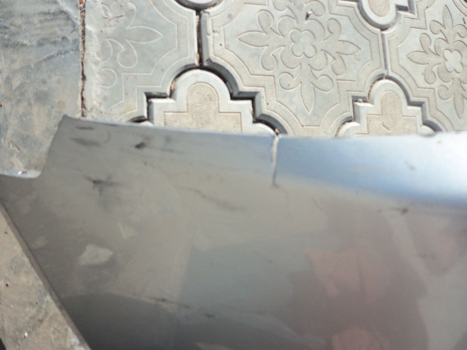 продам передній бампер 2