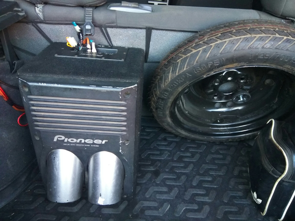 Сабвуфер Pioneer TS-WX206A 1