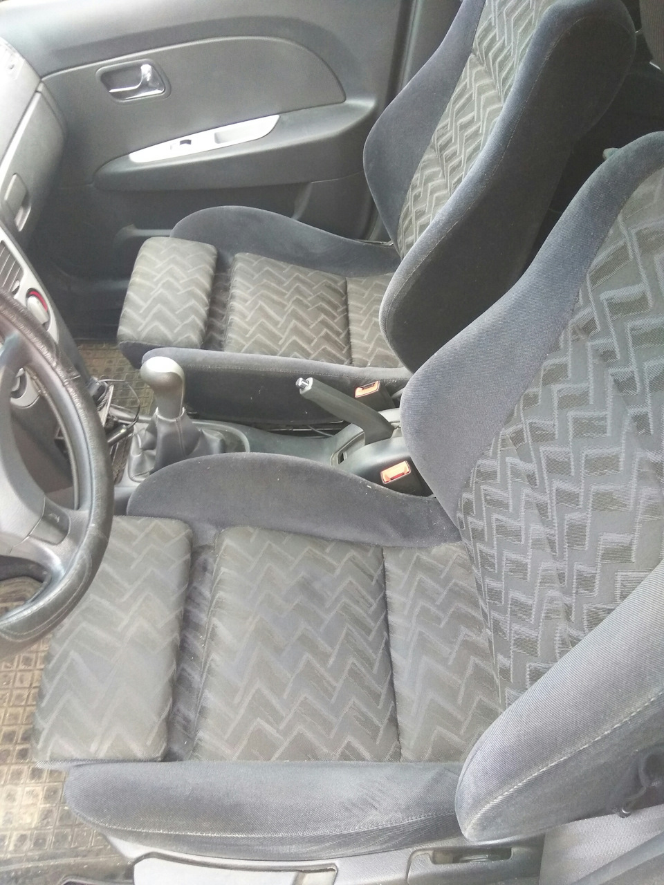 Сидіння Recaro 1