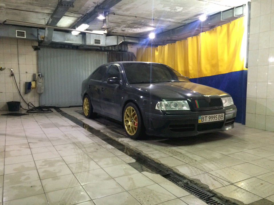 Власникам Skoda Octavia - need help:) } 1