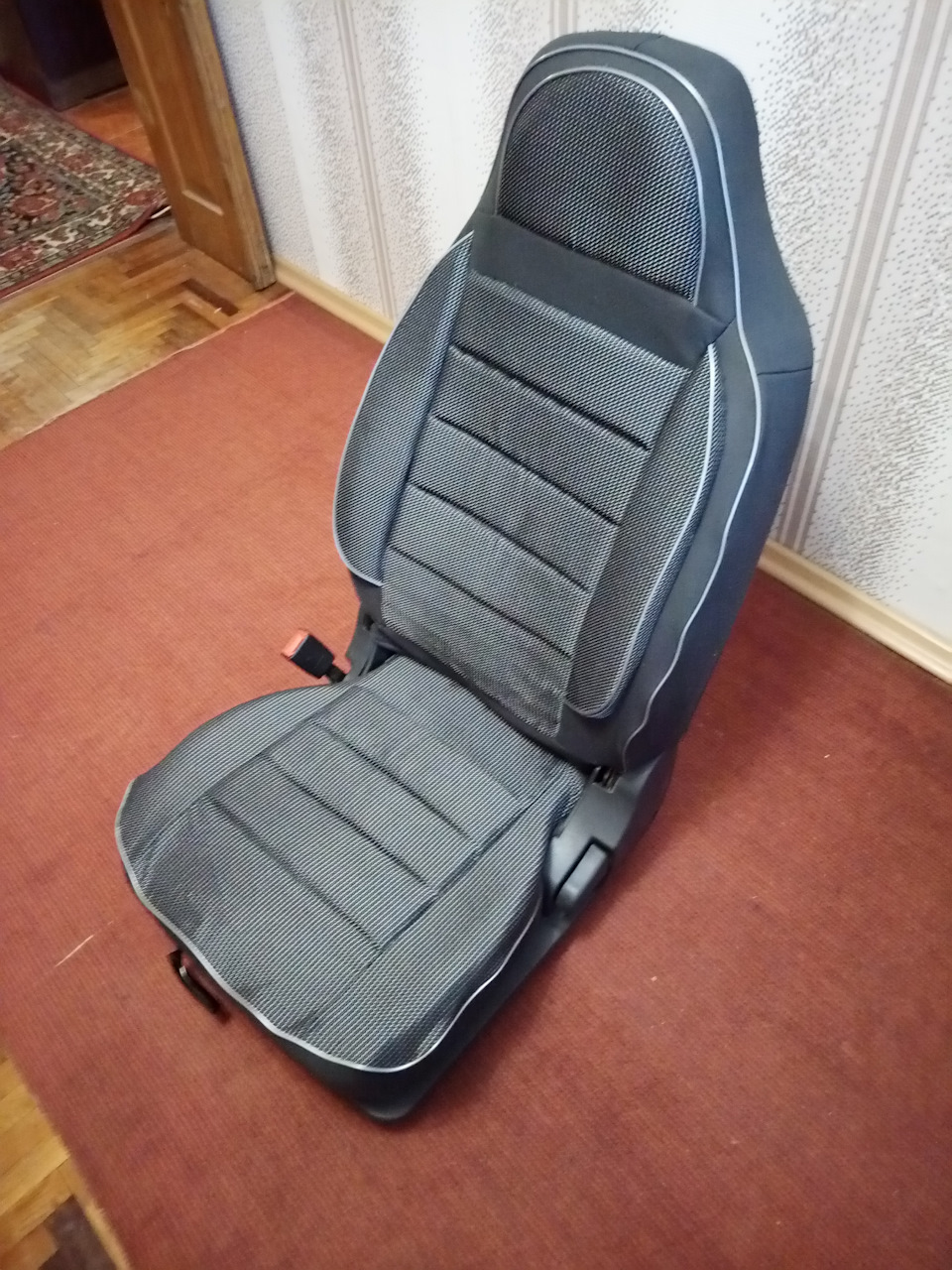 Чохли на сидіння;) 2