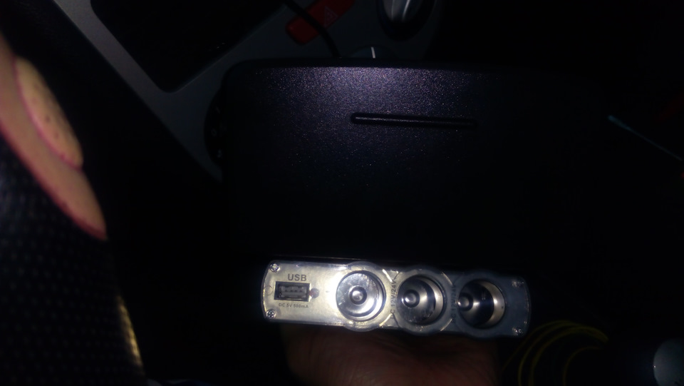 Трійник з usb 4