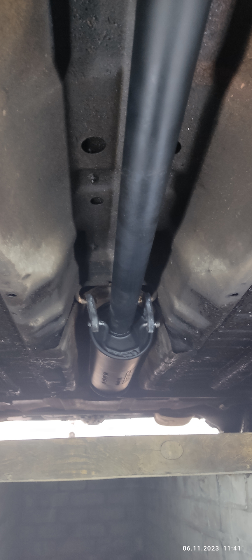 Заміна резанатора та задніх пружин 1