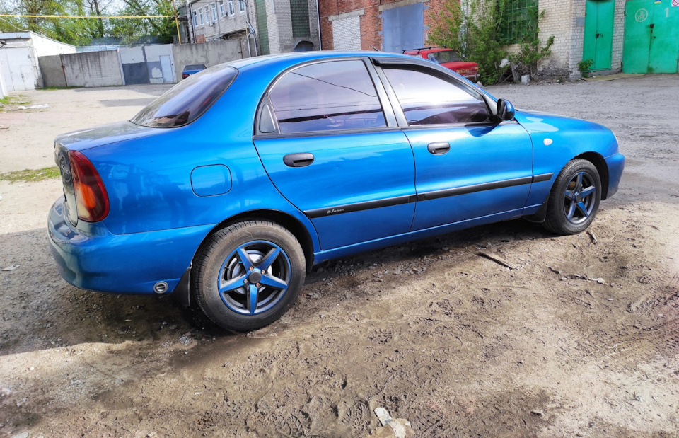 Продам машинку 3