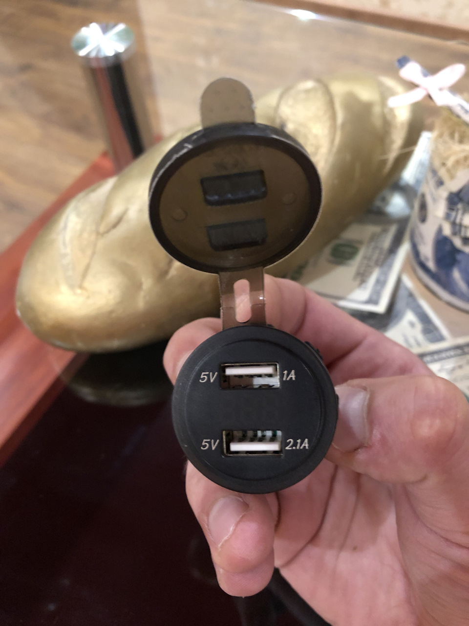 USB розетка в Lanos 1
