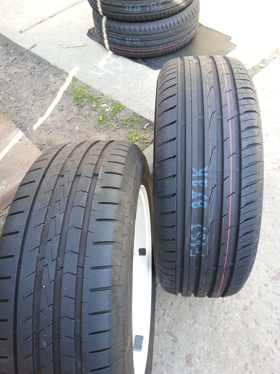 Нова гума Toyo Proxes CF2 (185/60 R14) 2