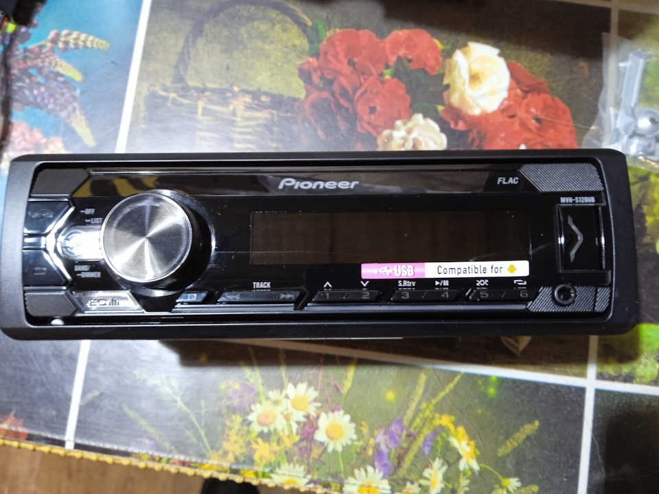 Нова магнітола Pioneer MVH-S120UB 2