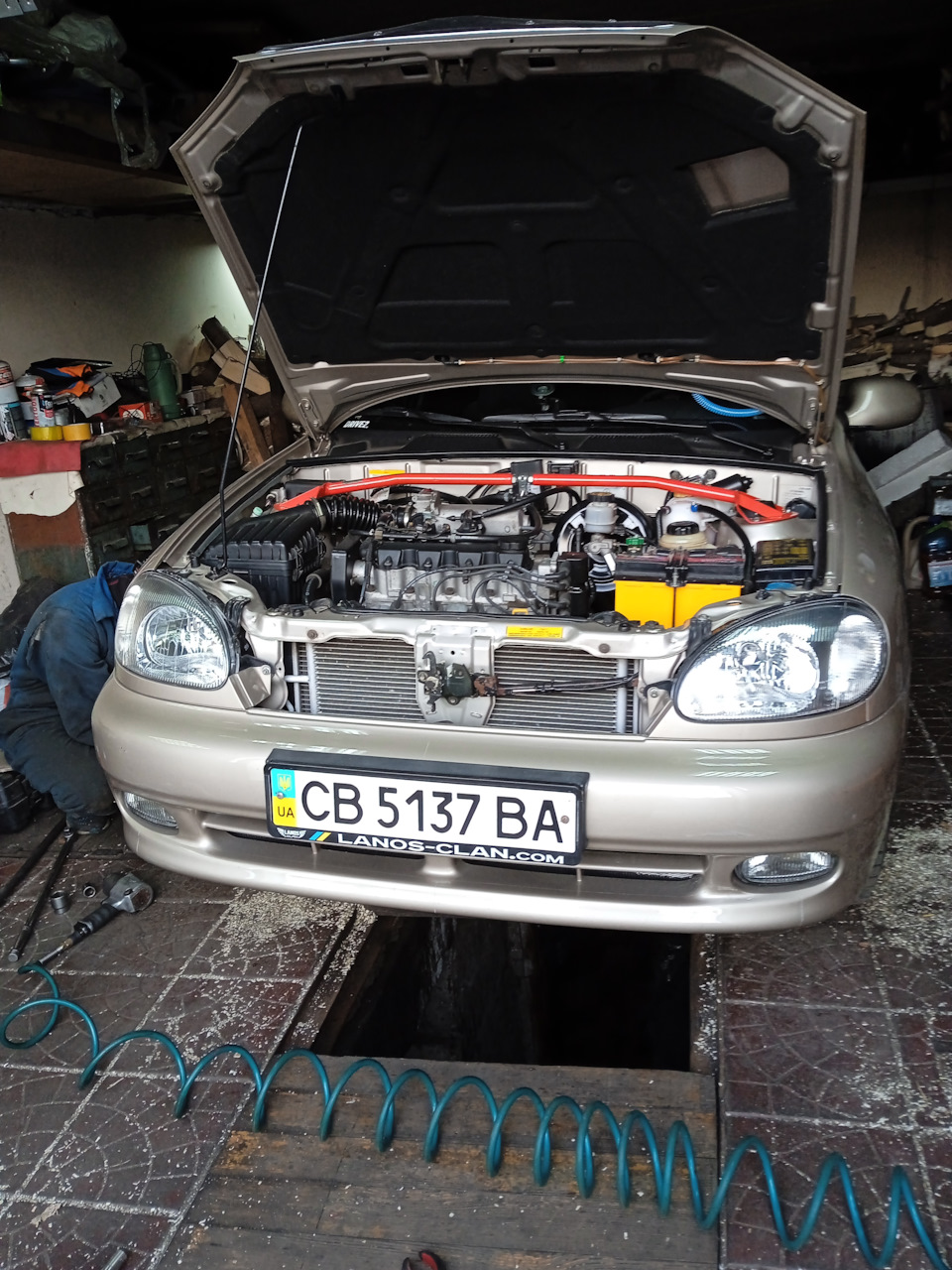 Передні амортизатори KYB замість Sachs 3