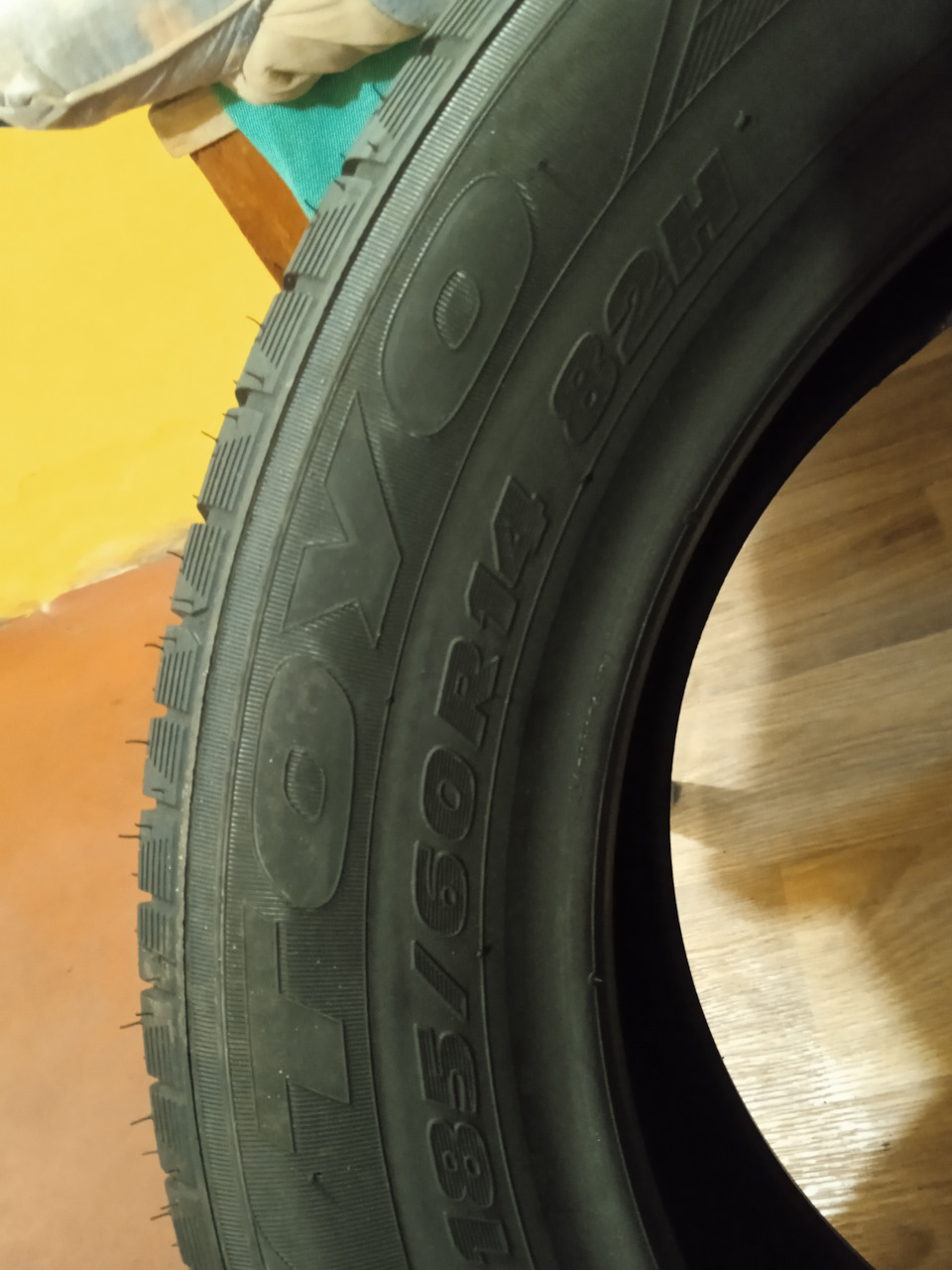 Toyo Proxes CF2 185/60 R14 82H 2