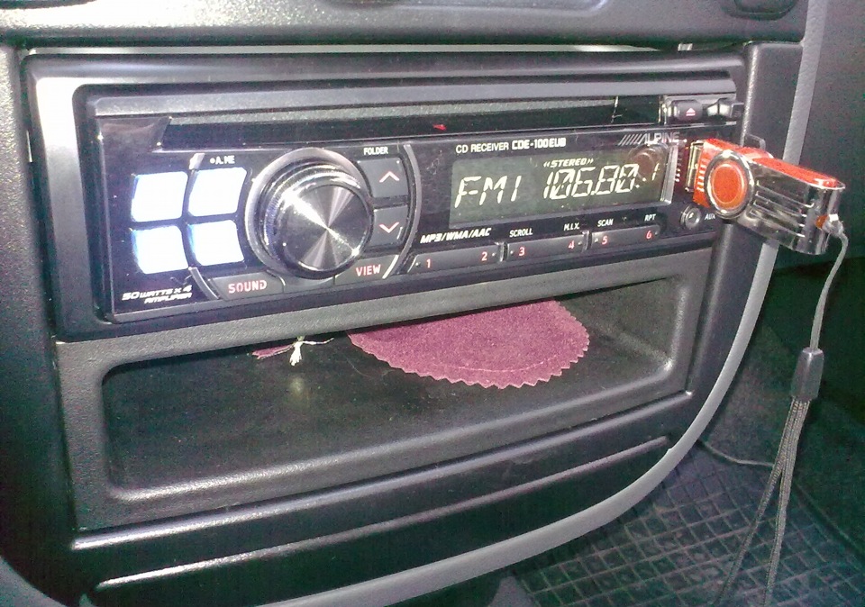 Автомагнітола Alpine CDE-100EUB 5