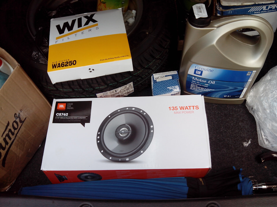 Заміна задніх колонок на JBL CS762 2