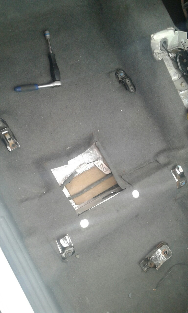 табуретки з Vectra B, можливо Recaro, але це не точно 3