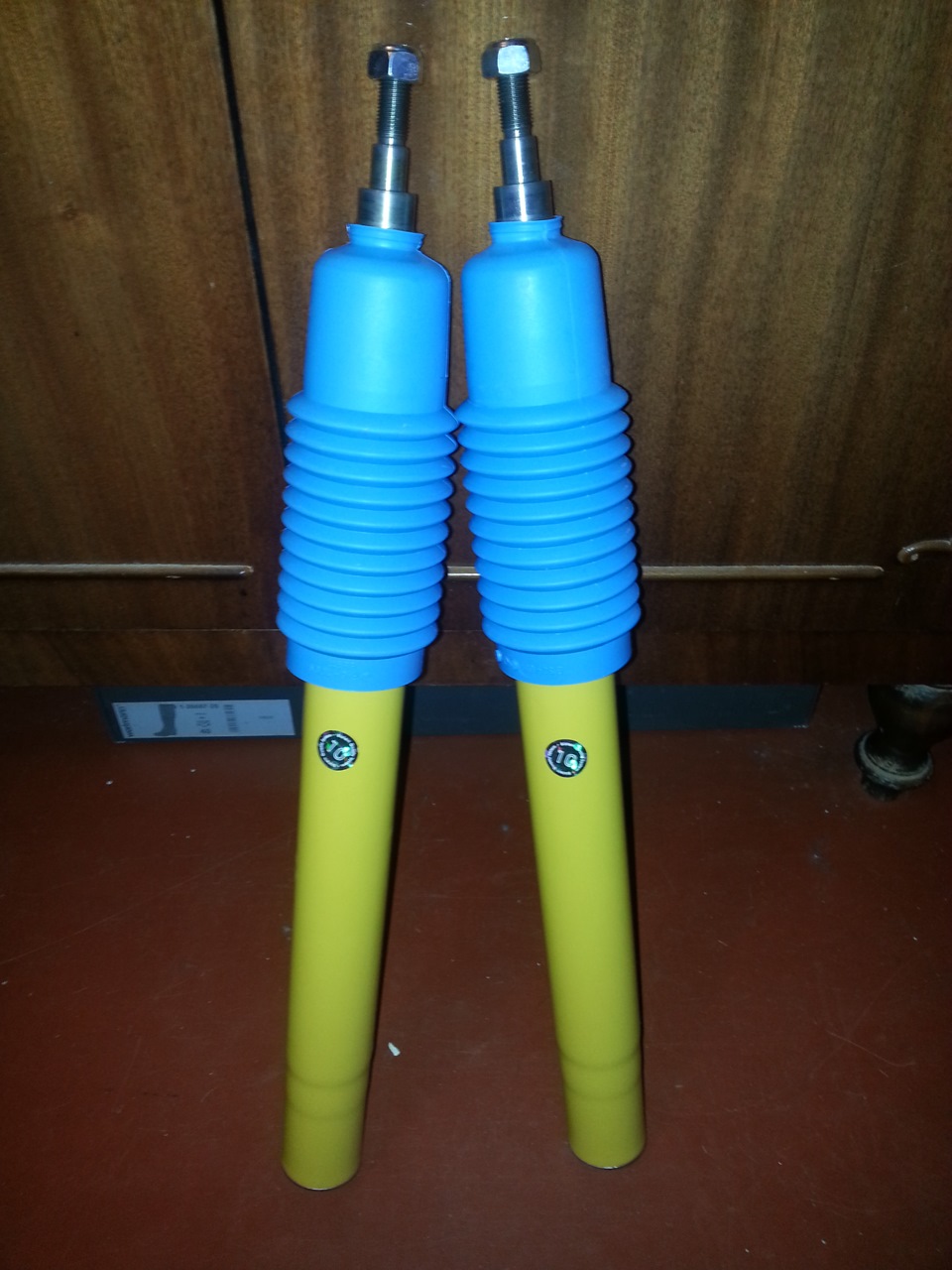 Приїхали амортизатори передні Bilstein B6 1