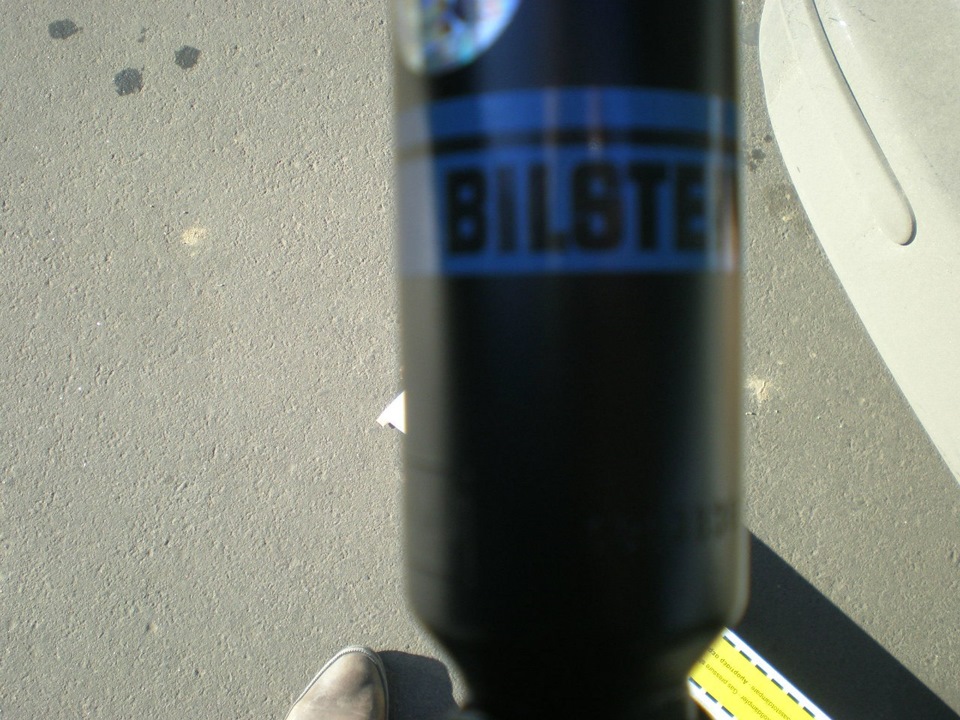 Приїхали амортизатори Bilstein B6 задні 2