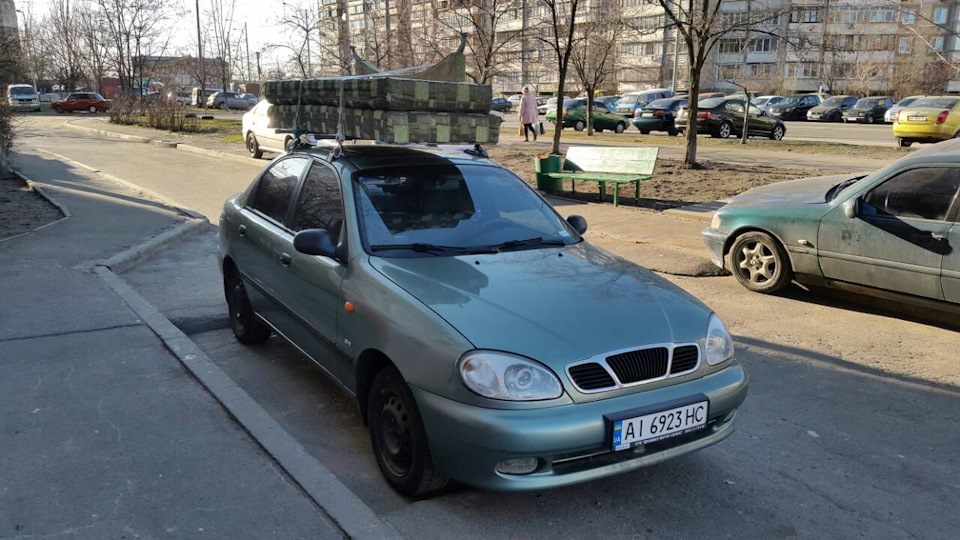 Універсальний багажник на дах 2