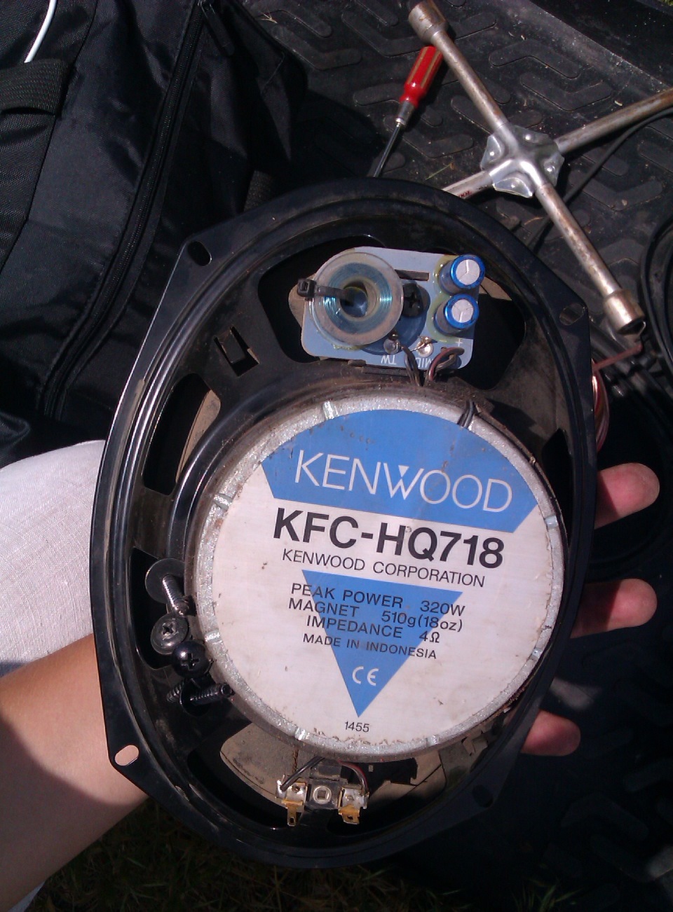 Овали в полицю KENWOOD KFC-HQ718-(320W) 1