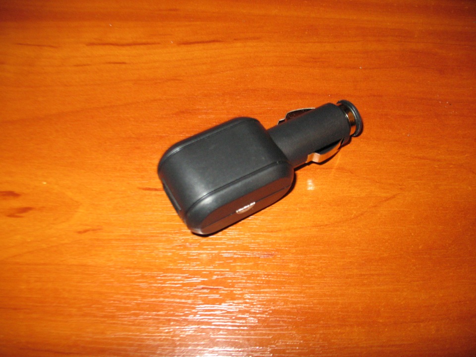USB-зарядник 1