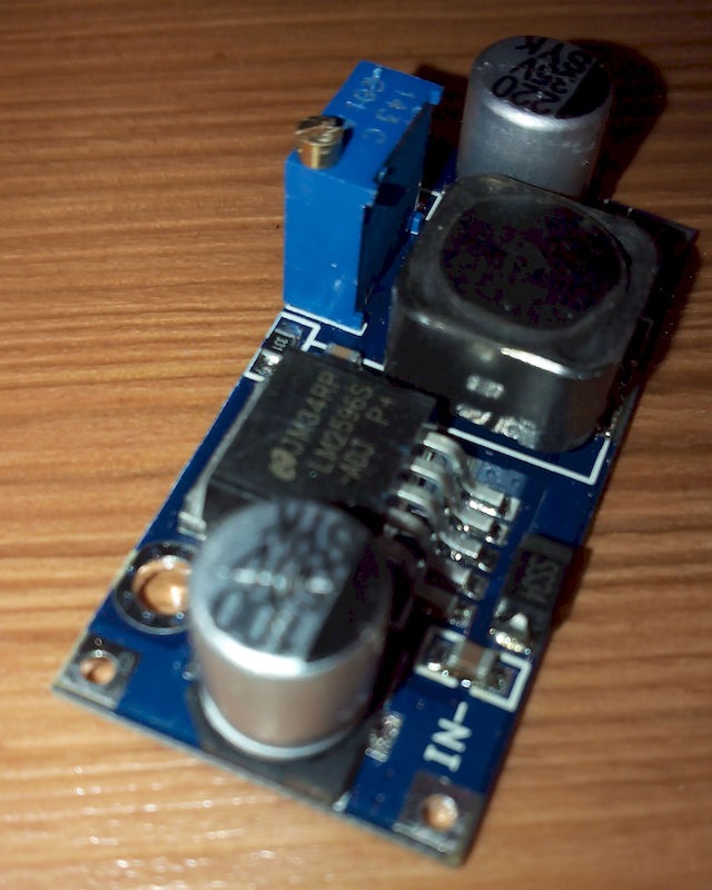 USB заряджання в машину. Проба пера. 1