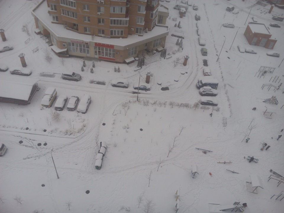 А ось і сніг(( 1