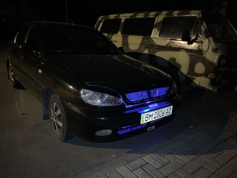 Підсвічування решітки радіатора (ерон-дон-дон) 2