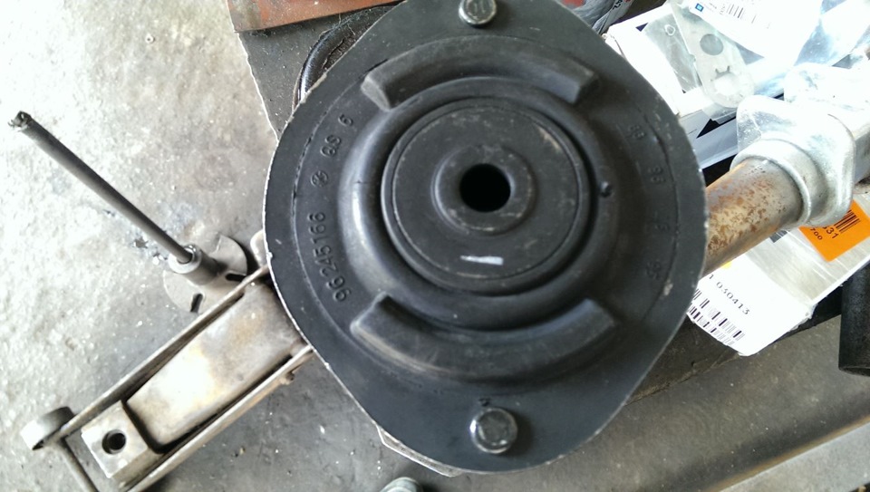 Передні амортизатори Bilstein B4, опори Нубіра і т.д. 4