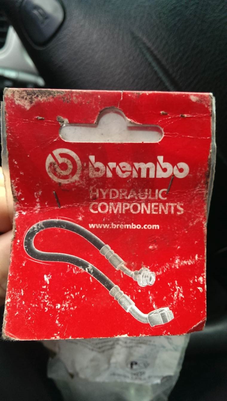 Шланги Brembo для задніх гальм 3