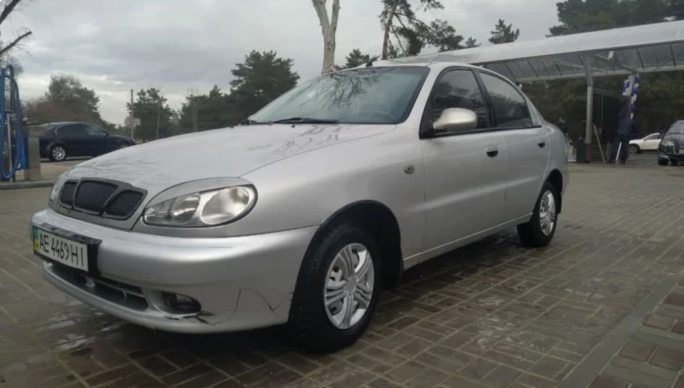 Замінив передній бампер