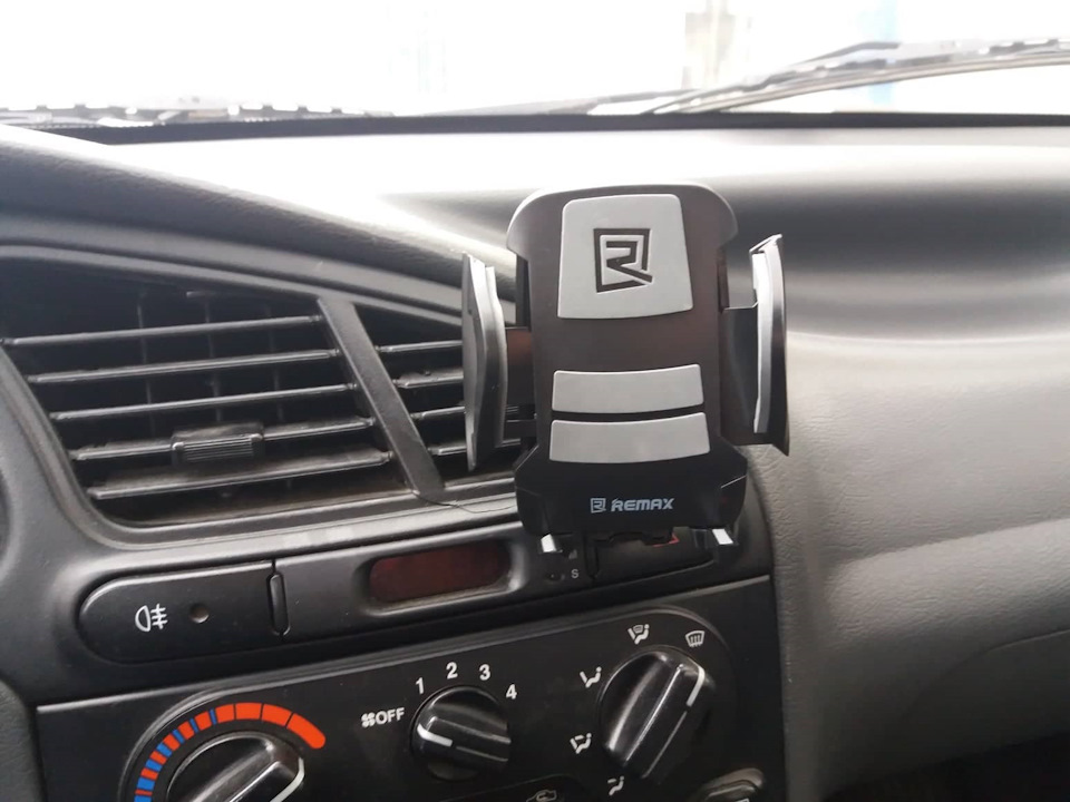 Автомобільний тримач Remax RM-C13 5