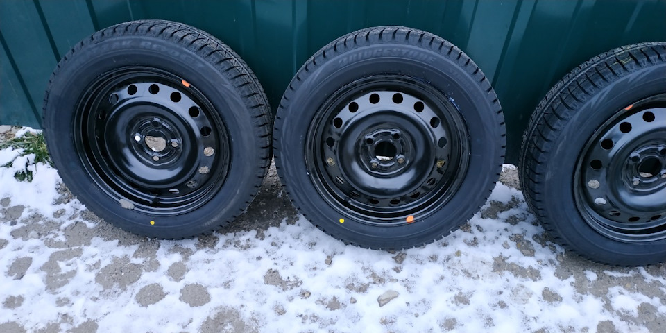 Bridgestone Blizzak Revo-GZ 2