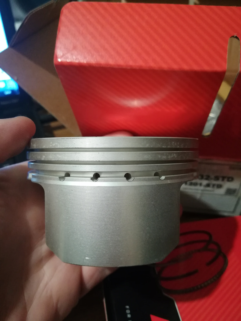 Приїхали поршні під 1.8л 3