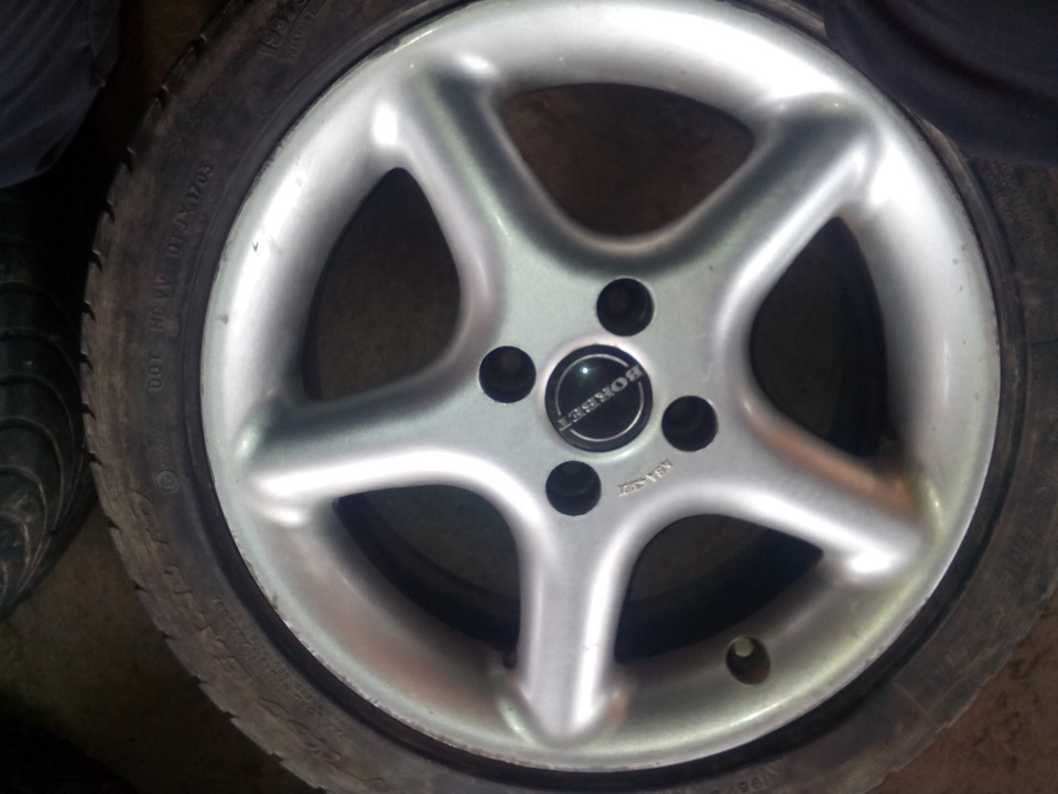 Купив диски brobert r 15 7j et 35. Поставив на машину 2